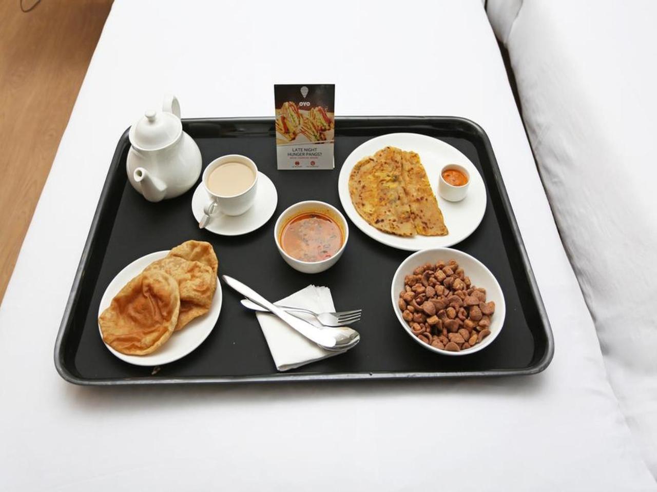 ניו דלהי Oyo 2705 Hotel Preet Palace מראה חיצוני תמונה